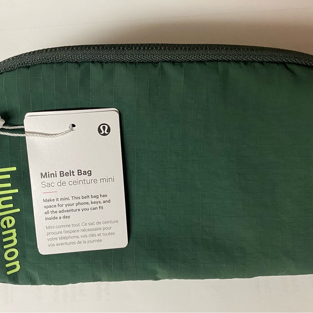 Lululemon Mini Belt Bag NWT Color: Forest/Faded Zap (Retail: $38)